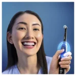 Oral-B iO2 electric toothbrush handle night black